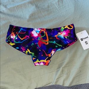 Fused Hawaii bottoms new